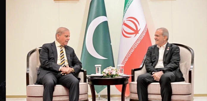 pak-iran-696x342