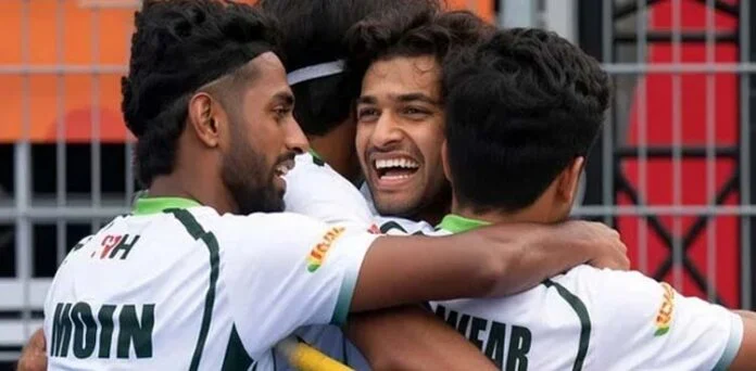 pakistan-hockey-1-696x342