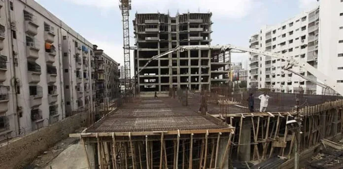 صرف 1 ہزار نقشے منظور : کراچی میں غیرقانونی تعمیرات کی اندرونی کہانی