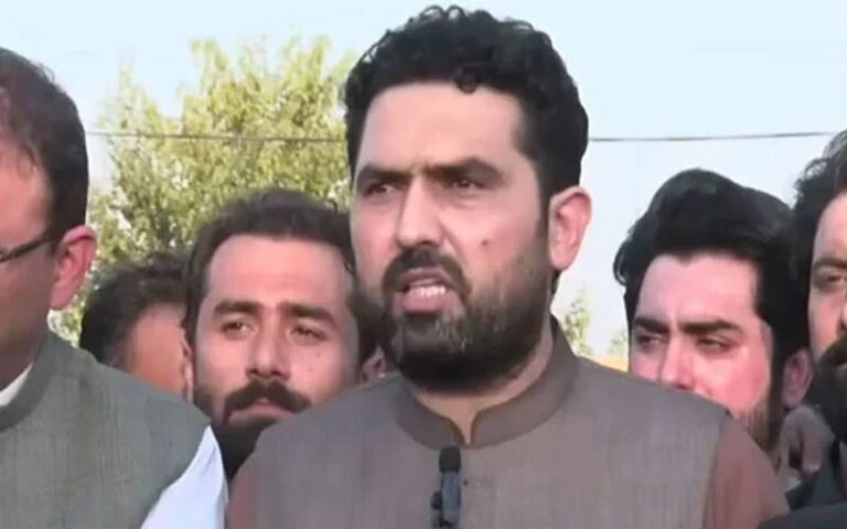 74 سال میں 43 ہزار ارب قرضہ، موجودہ حکومت نے 5 سال میں 97 ہزار ارب کر دیا: سہیل آفریدی