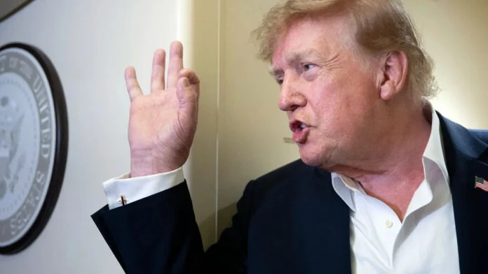 Trump-18-696x392