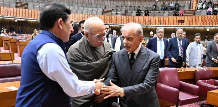 پی ٹی آئی نے حکومتی ٹیم سے ملاقات کی دعوت قبول کر لی